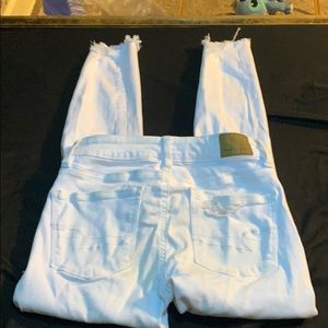White American Eagle jeans